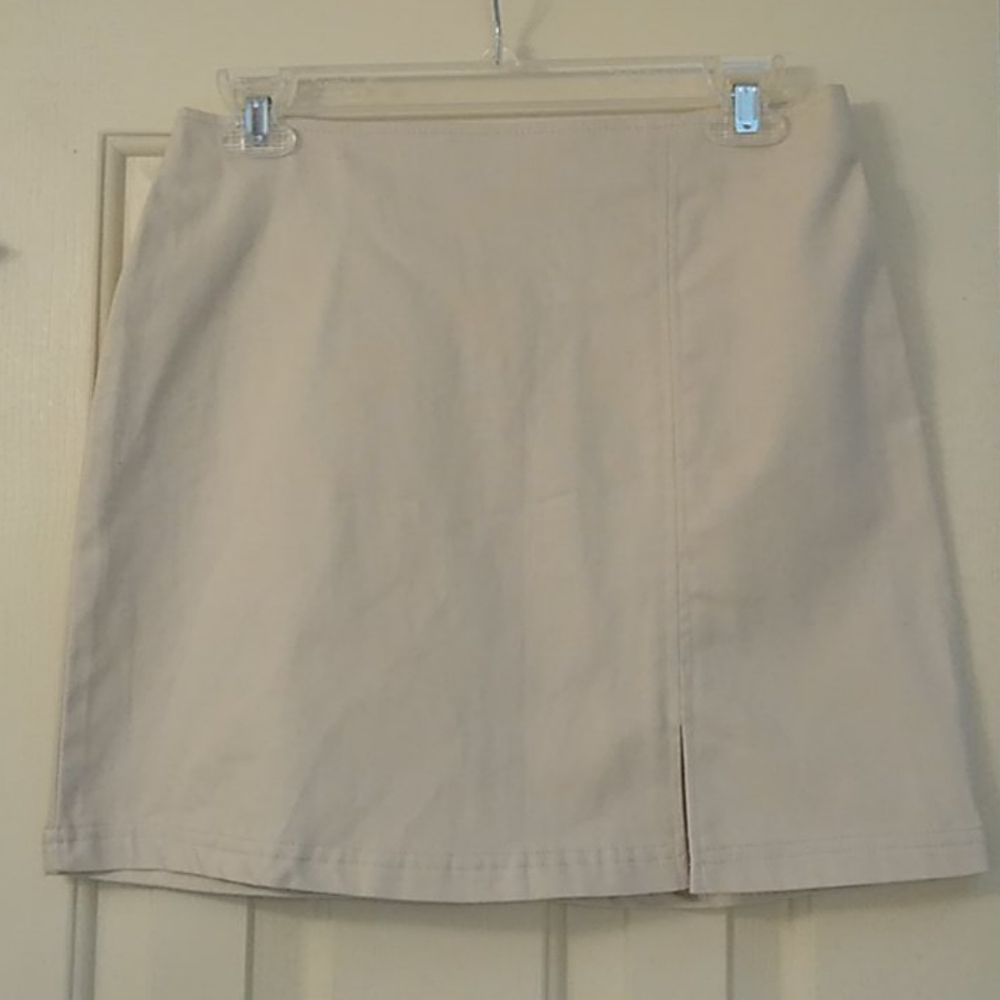 Cute khaki skirt, front slit~